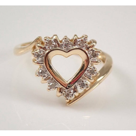 Silver & Stone Jewels 1.50 Ct Round Cubic Zirconia Heart Shape Annivsary Ring 14K Yellow Gold Plated
