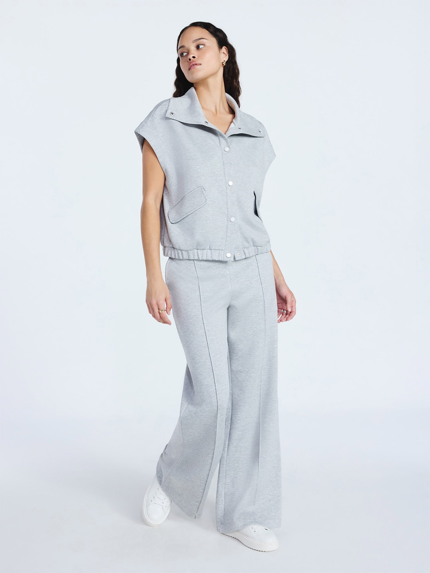 Scoop Women's and Women's Plus New Scubaknit Snap Vest, Sizes XS-4X