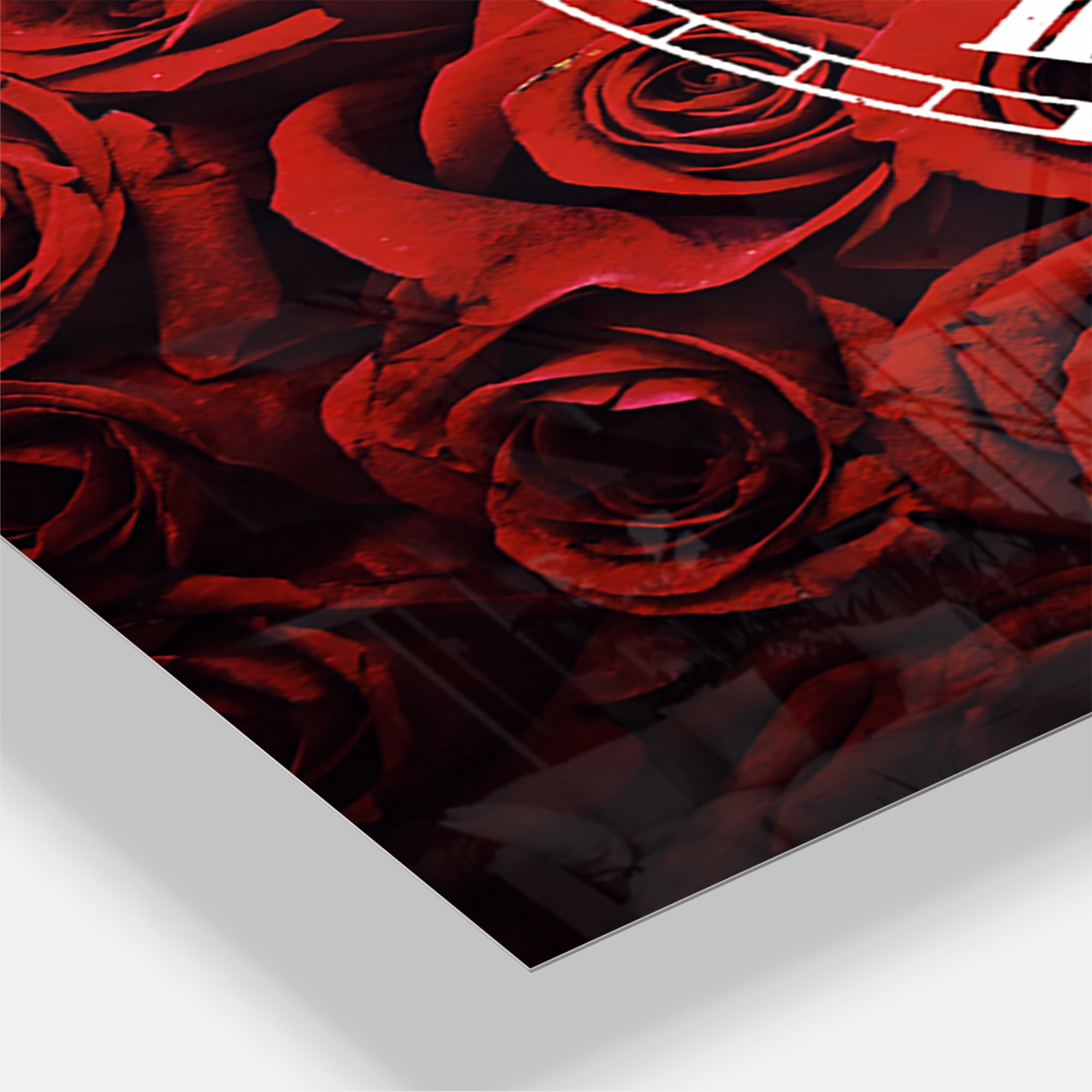 Designart 'Winter Red Rose' Traditional wall clock