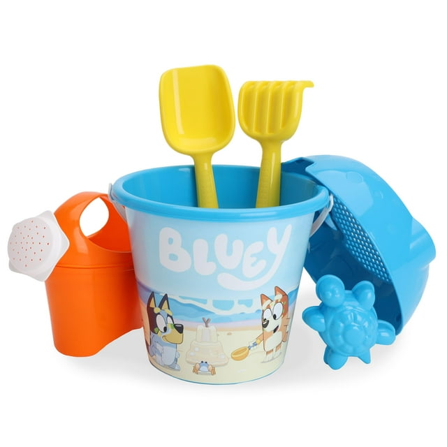Set de juego Sand & Water Toyland® Bluey & Bingo de 6 piezas