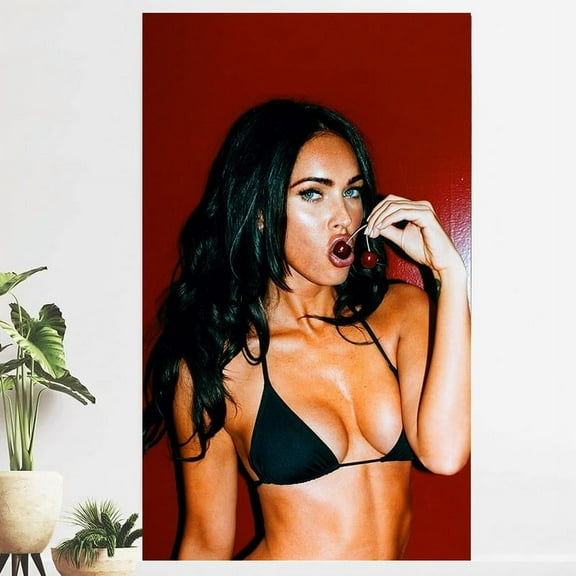 Megan Fox Flag Tapestries Wall HangingCollege Dorm Wall Decor Room Flags Wall Art Poster Home Decor forBedroom Living Room Banne