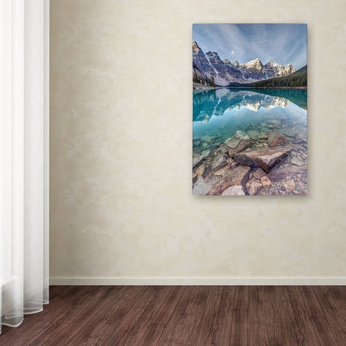 Trademark Fine Art 'Iconic Moraine Lake' Canvas Art by Pierre Leclerc