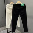 thumbnail image 3 of Pantalones vaqueros blancos para hombre, pantalones cortos rectos negros de alta calidad, pierna ancha, moda coreana, primavera y otoño, de lujo, 3 of 5