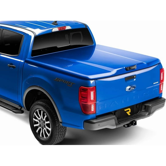 UnderCover Elite LX One-Piece Truck Bed Tonneau Cover, Fits 2022 Chevy Silverado (GBA - Black)
