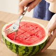 thumbnail image 1 of Cortador y rebanador de sandía 2 en 1, tenedor para cortar frutas de acero inoxidable, herramienta de corte de cubos de melón para utensilios de cocina, cortadores de frutas (1 unidad ShuxiuWang 8390606145956, 1 of 1