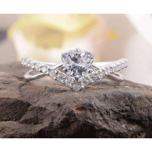 vylahjewellery 2 Ct Trillion Cut Moissanite Diamond Ring Handmade Jewelry 10K White Gold Promise Ring for Her