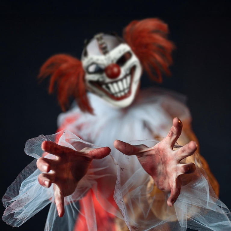 Trick Or Treat Studios Twisted Metal Sweet Tooth Deluxe Injection