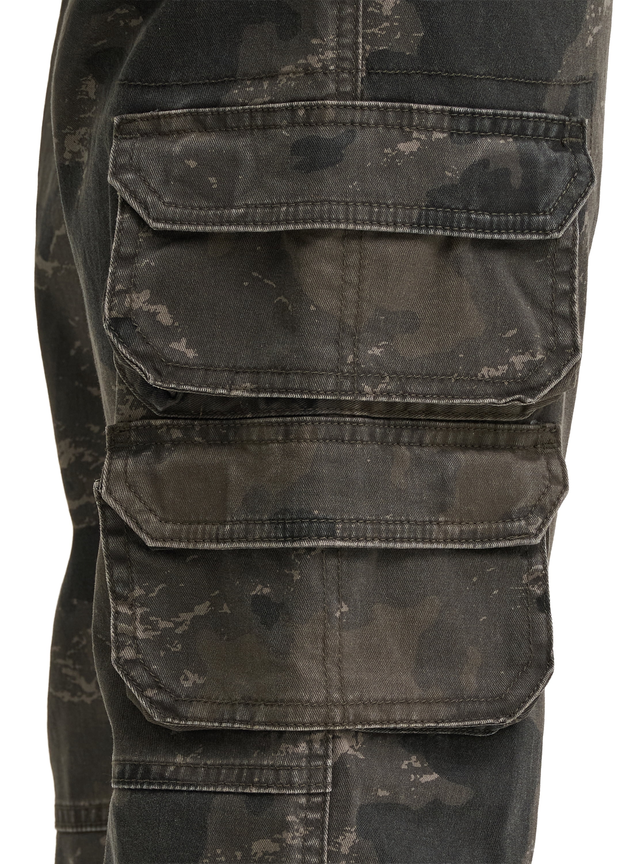 Wrangler® Men's Stretch Taper Leg Regular Fit Cargo Pant