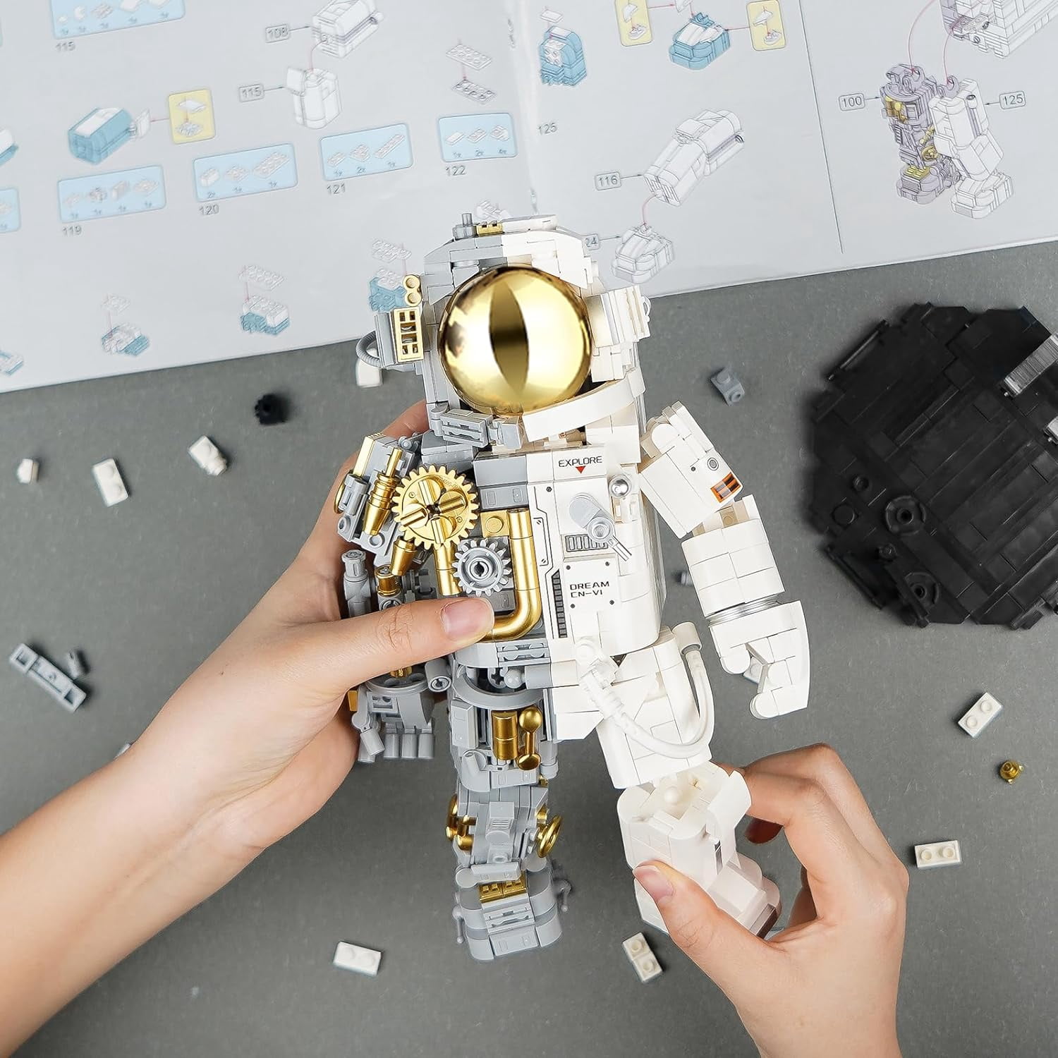 Space Astronaut Building Set fors Adults Gifts for Boys 8-14, Compatible with Lego Space Model Building Blocks, 1088 PCS Cool Collectible Gift Toys for Adults