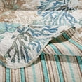 thumbnail image 3 of Barefoot Bungalow Atlantis Juego De Edredón Costero De 3 Piezas King/Cal King Jade, 3 of 5