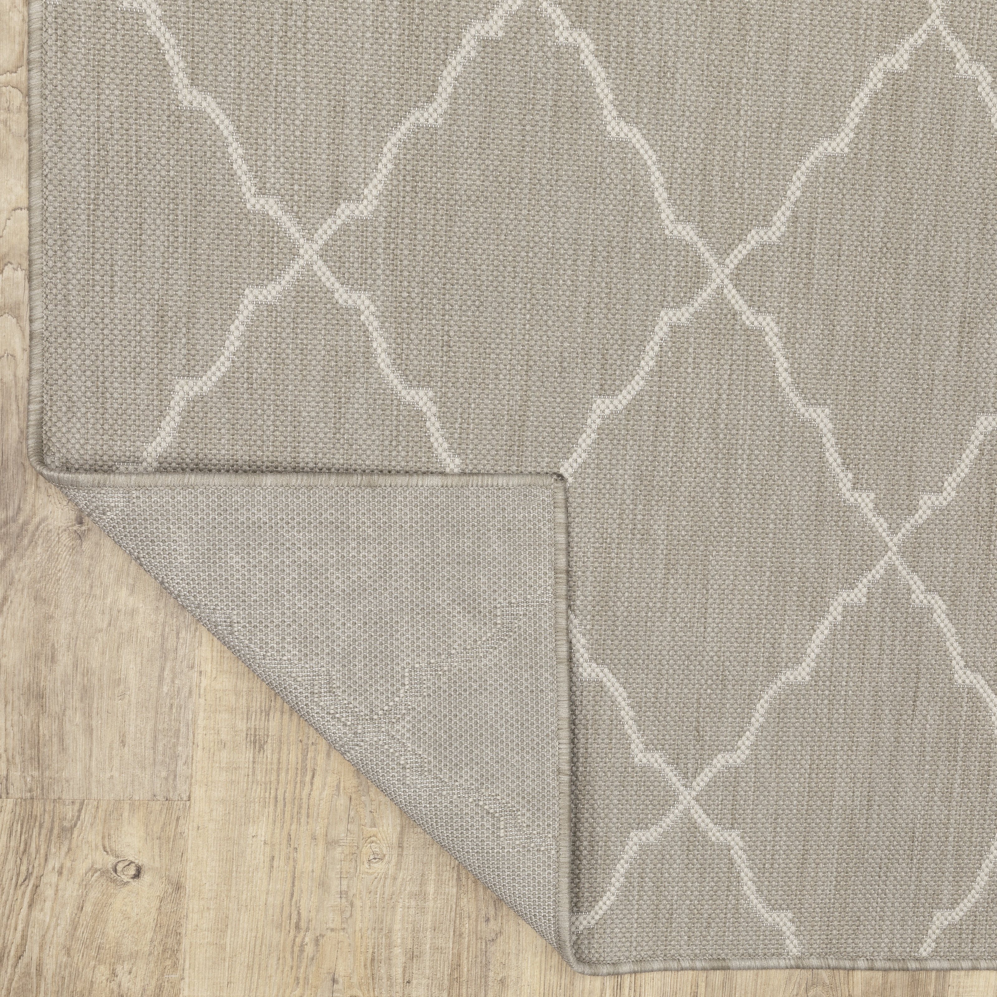 Avalon Home 6' x 9' Gray and Taupe Geometric and Trellis Outdoor Rug