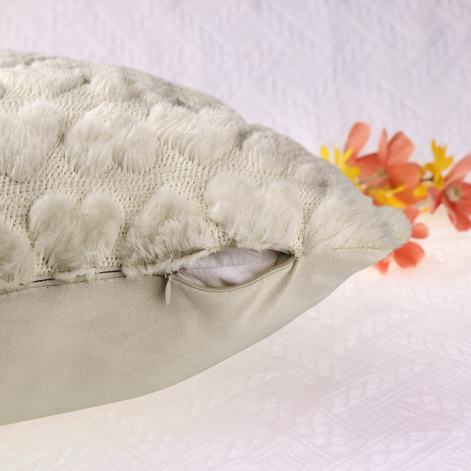 Unique Bargains Decorative Pillow Covers Modern Heart Pattern Pillow Covers (2 Count) Beige 18" x 18"