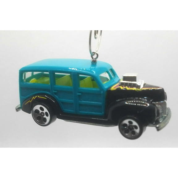 Christmas Ornament for 1940 Ford Woodie Black Blue