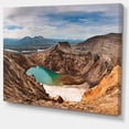 thumbnail image 2 of Lac Acide dans un Cratère Volcanique - Art Mural sur Toile, 2 of 3