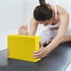 thumbnail image 1 of Bloque de yoga de espuma EVA de alta densidad para estiramientos y pilates, superficie antideslizante para un agarre óptimo, ideal para practicar yoga, soporte para baile y mayor, 1 of 8