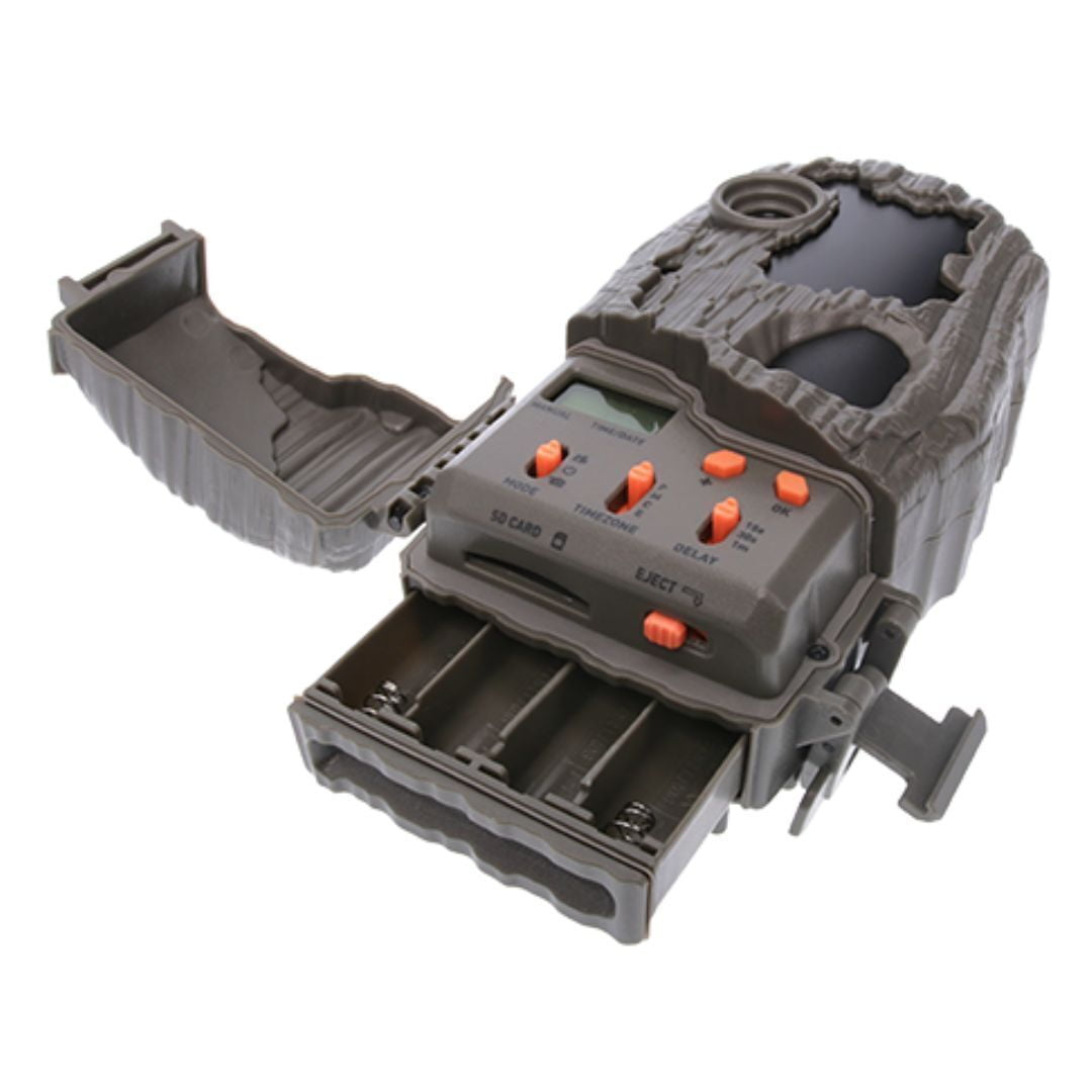 Wildgame Innovations Spark 2.0 Lightsout Trail/Game Camera Combo, 18MP