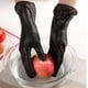 thumbnail image 3 of Guantes de nitrilo para cocinar, 100 unidades, 5 milésimas de pulgada, resistentes, para limpieza en polvo, para uso diario., 3 of 7