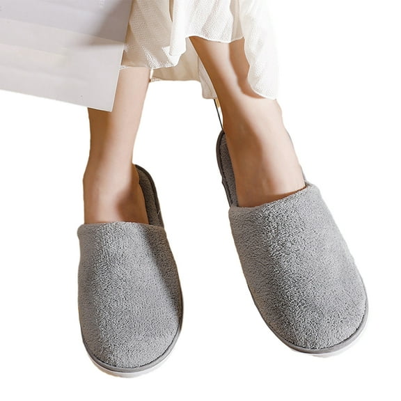 CSCHome 4 PCS Disposable Slippers Closed Toe Design Stay Dry Spa Slippers Thick Bottom Gold Velvet Sole for Extra Comfort(Gold Silver)