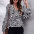 thumbnail image 2 of Blusa cruzada con cuello en V y estampado floral, manga larga, dobladillo con volantes, blusa cruzada con estampado floral para mujer, 2 of 6