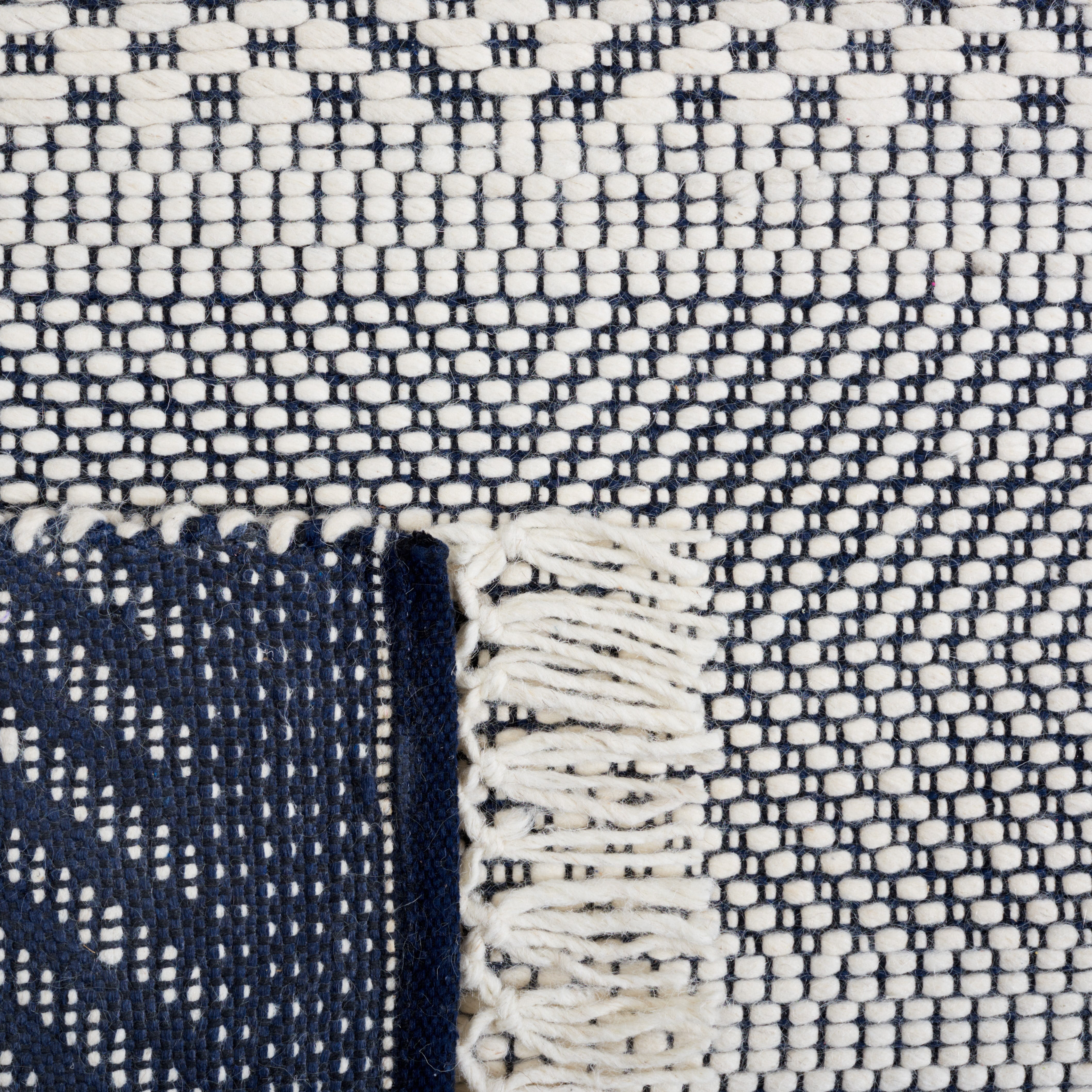 SAFAVIEH Natura Renee Geometric Wool Area Rug, Ivory/Navy, 5' x 8'