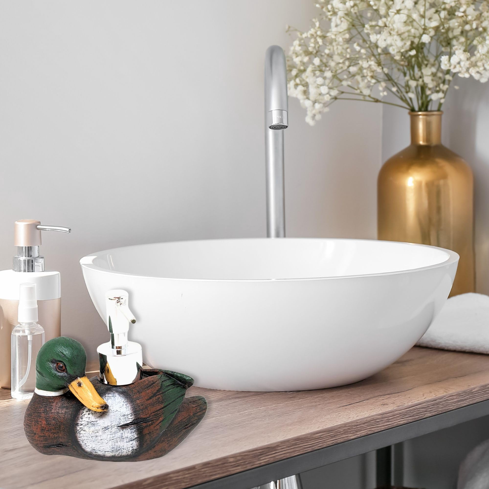Mallard Duck Countertop Soap Pump Dispenser - Lakeside-Inspired Bathroom Accessories - Ideal for Duck Hunters and Lakehouse Lovers