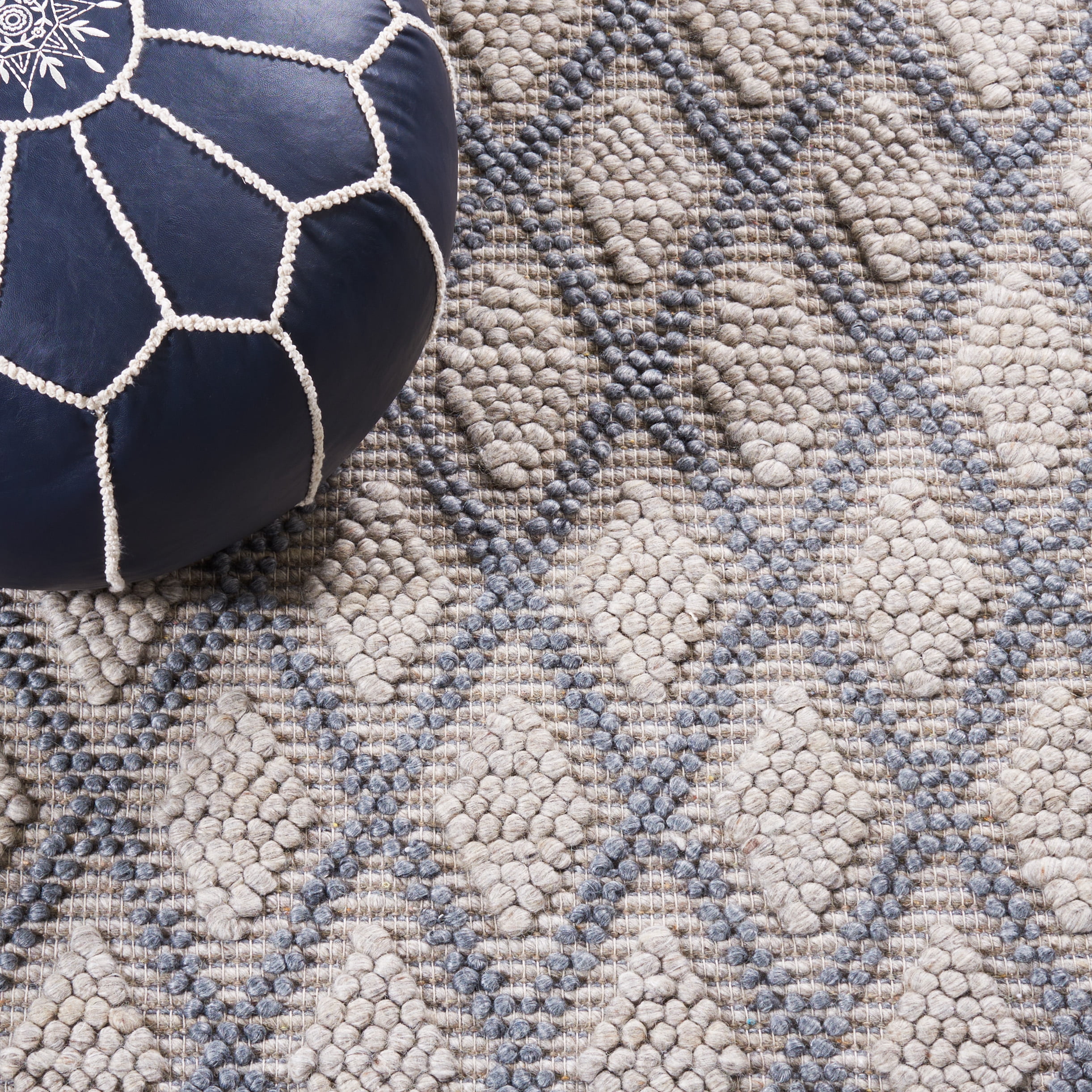 SAFAVIEH Natura Mayson Diamond Area Rug, Silver, 8' x 10'
