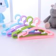 thumbnail image 5 of Paquete de 20 perchas de plástico JAMW Para ropa de bebé y niños Para guardería y armario duraderas multicolor, 5 of 5