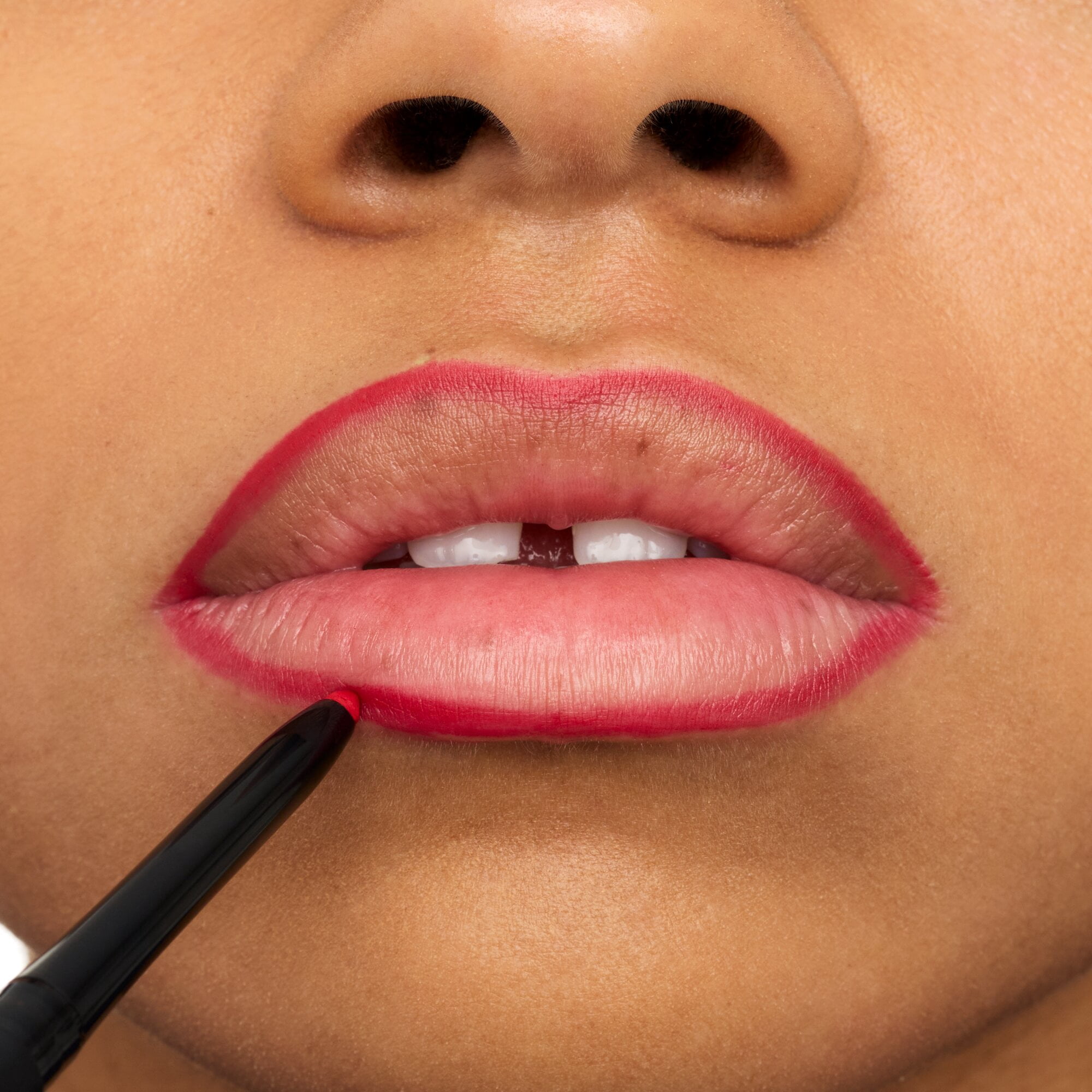 essence 8H Matte Comfort Lipliner, 07 Classic Red