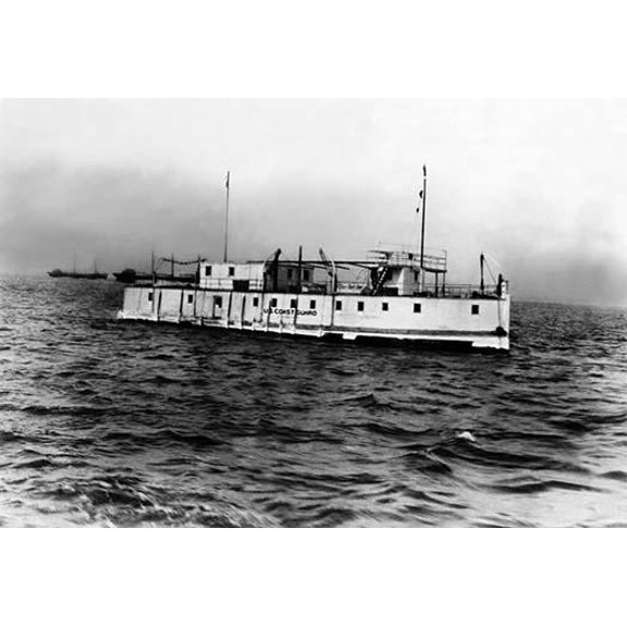 Floating Station, City Point Fine art canvas print (20" x 30")