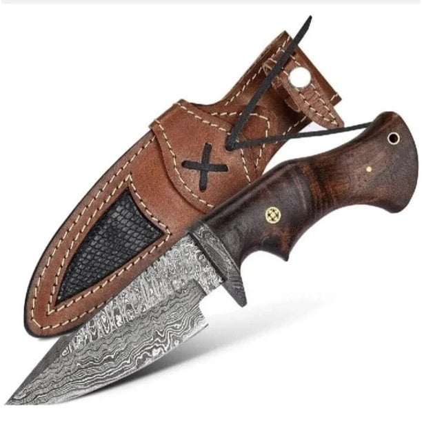 Yazoo Knives Handmade Damascus Buck Hunting Knife with Leather Sheath -  Ideal for Skinning, Camping, EDC Fixed Sharp 5 Blade, Walnut Wood Handle,  Bushcraft Knife, Predator Hunter 
