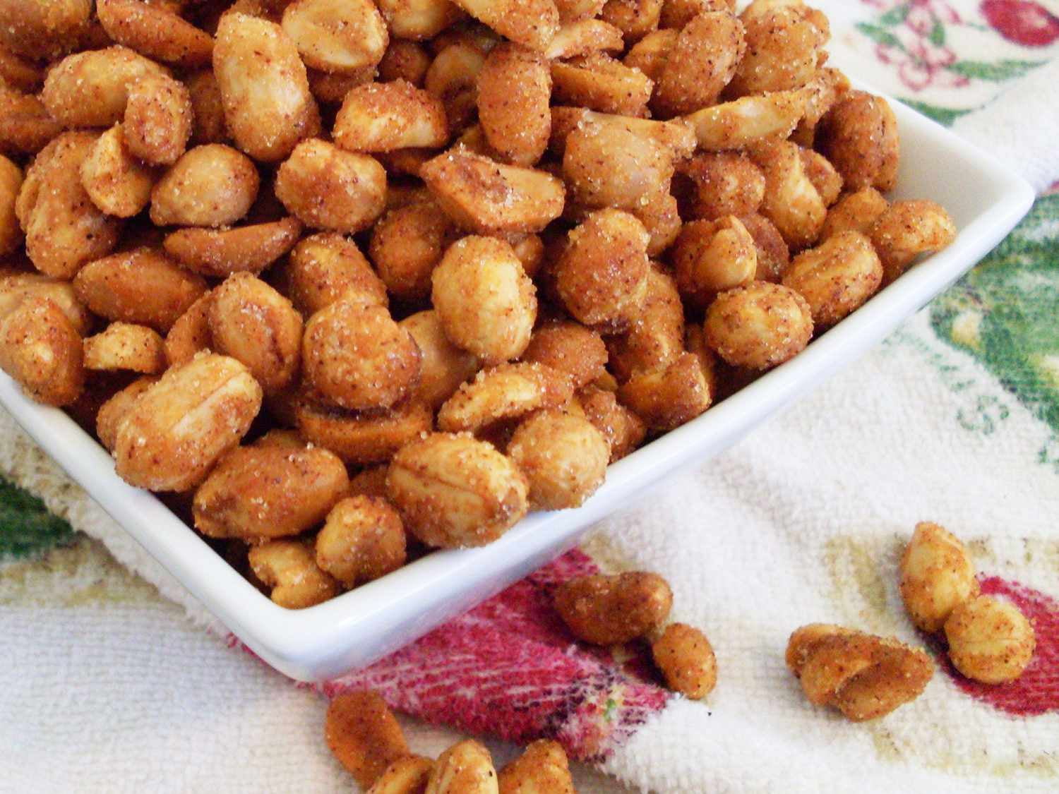 FirstChoiceCandy Honey Roasted Mixed Nuts, Cashews, Almonds, Pecans and Peanuts, Lightly Sweet, Perfectly Crunchy, 4 oz (4oz Pack of 12)