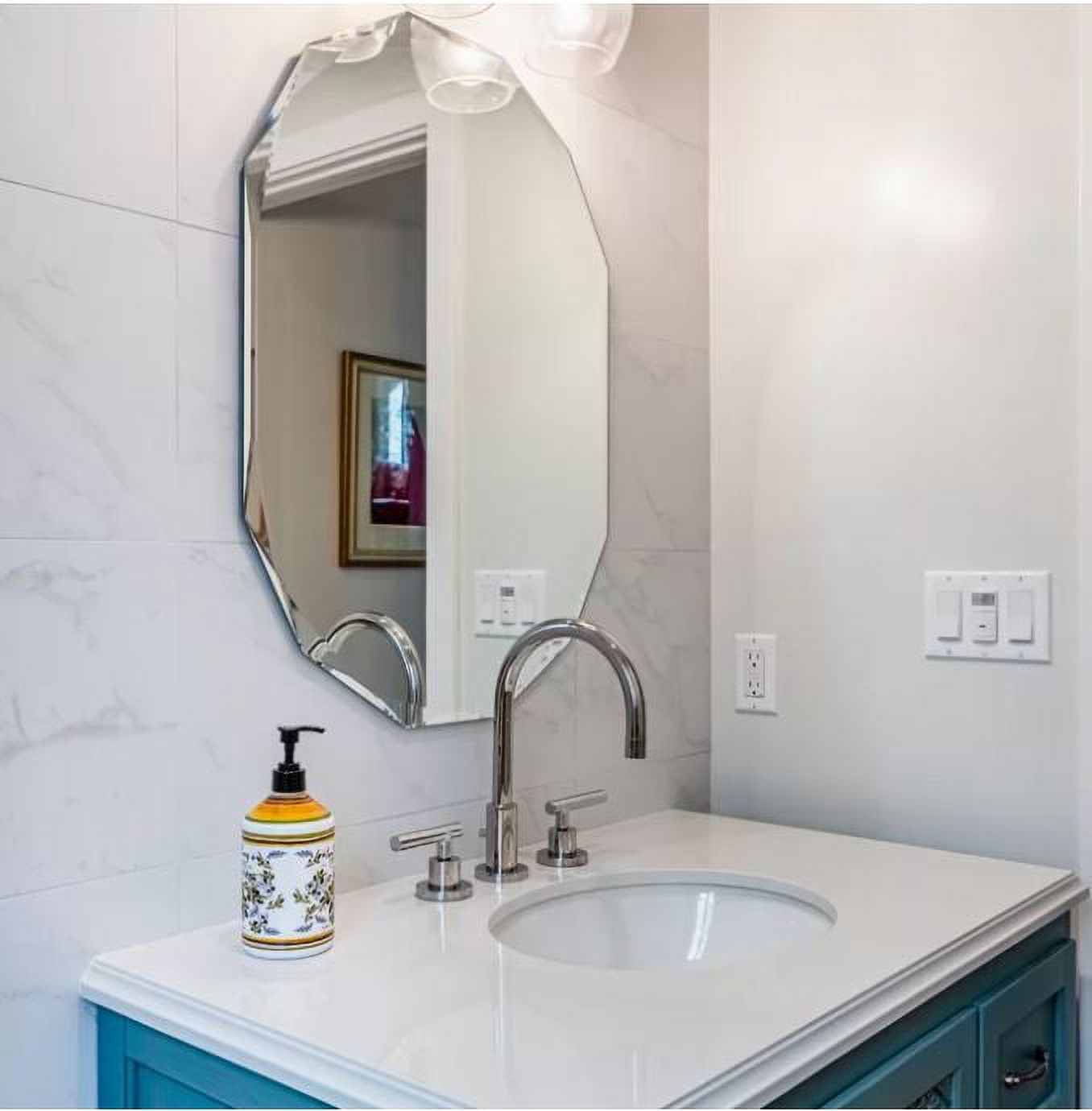 22 in. x 28 in. Ascher Beveled Bathroom Mirror&nbsp; with Dual Mounting Brackets