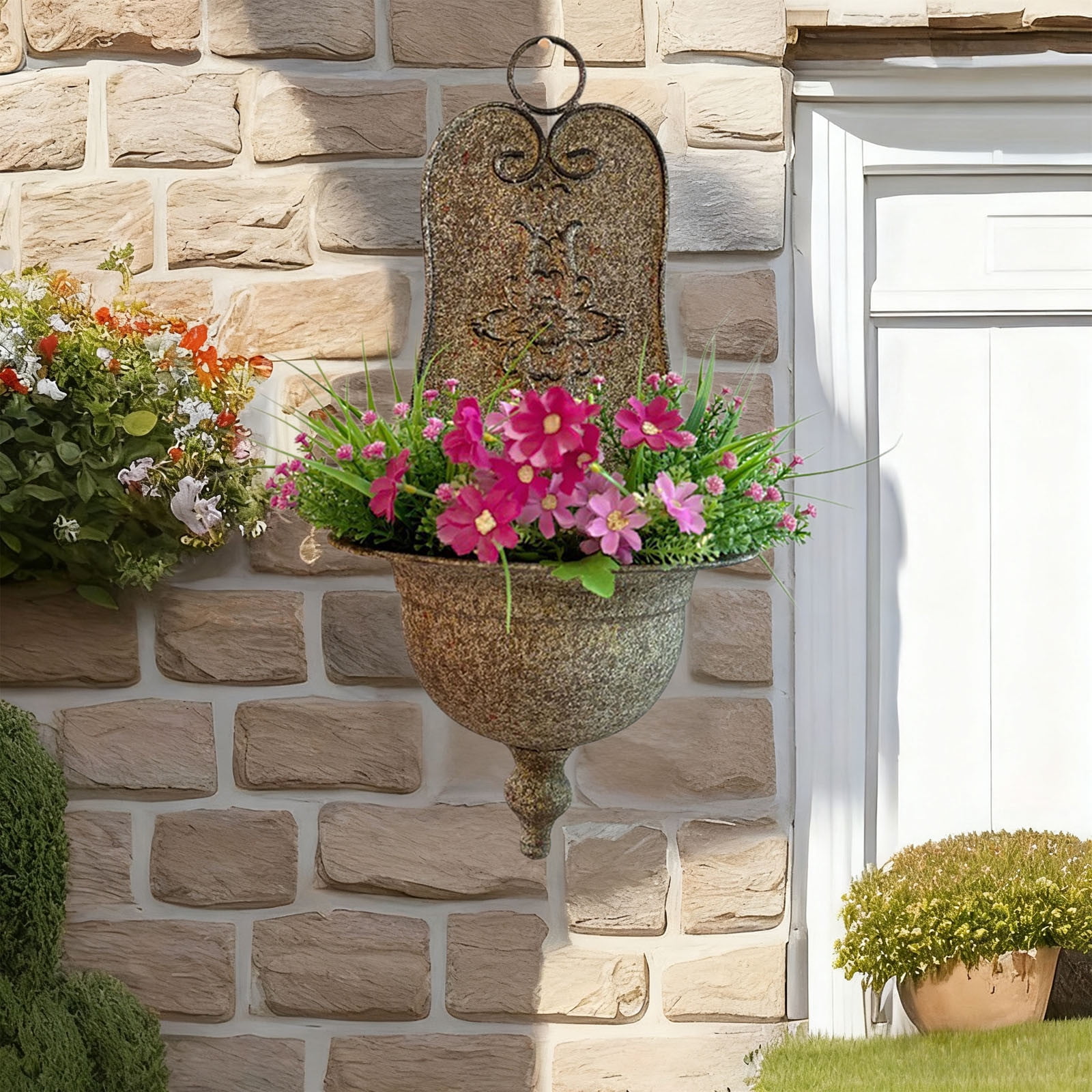 Plant Pots Antique Victorian Style Metal Wall Planter Holder Half Round Hanging Basket Flower Pots Unique Pastoral Retro Decoration For Air Plants Indoor