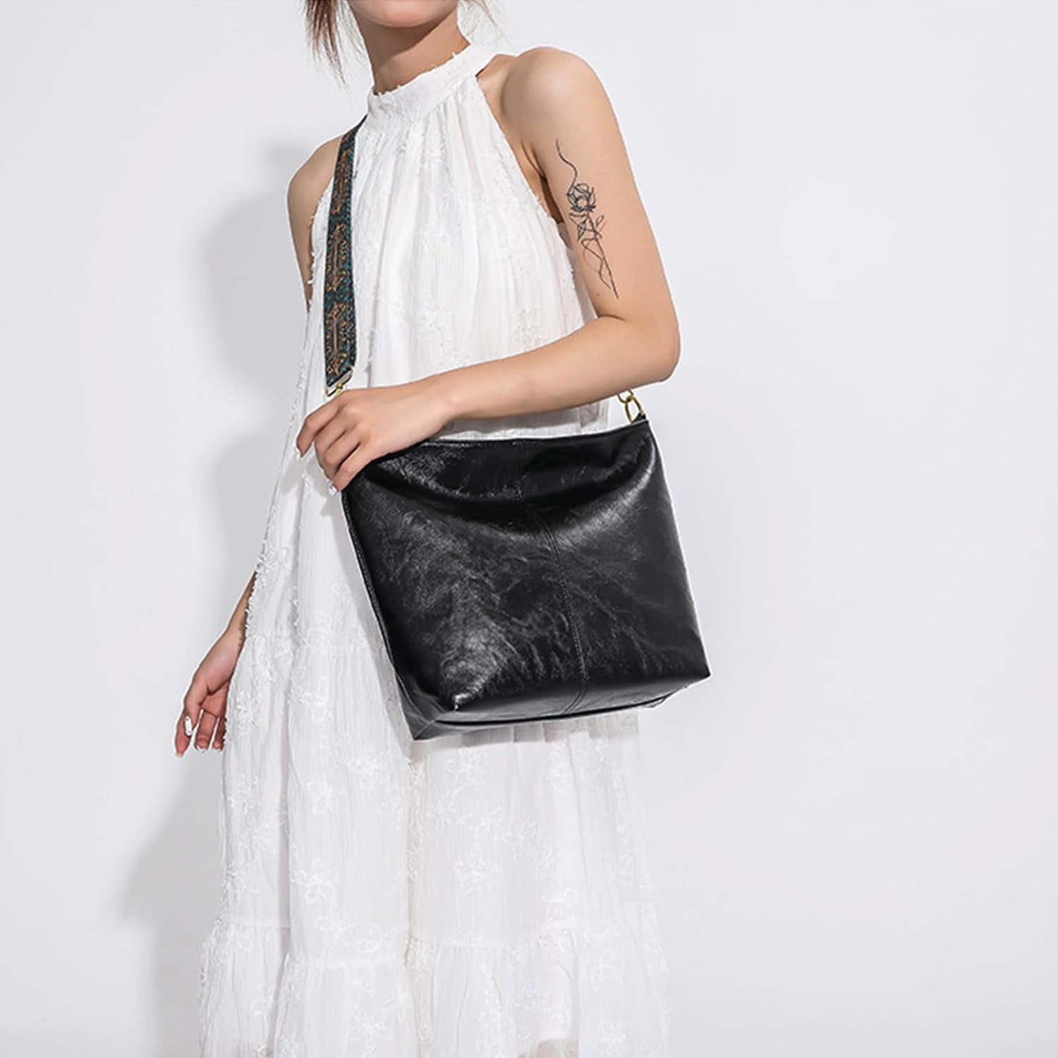 LinYooLi Hobo Bags for Women Crossbody Handbags Guitar Strap Shoulder Bucket Bag Vegan Leather Purse Trendy Boho Tote Purses