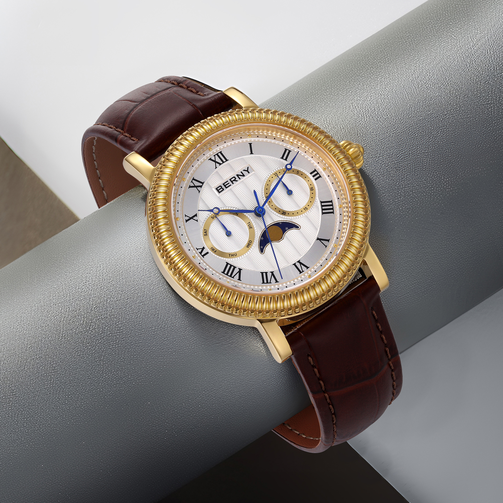BERNY Mens Leather Watch, Vintage Roman Numerals Moon Phase Dress Watch with Day & Date, Stainless Steel, Sapphire Crystal, Waterproof, Fashion Luxury Analog Quartz Wrist Watches for Men (Gold)