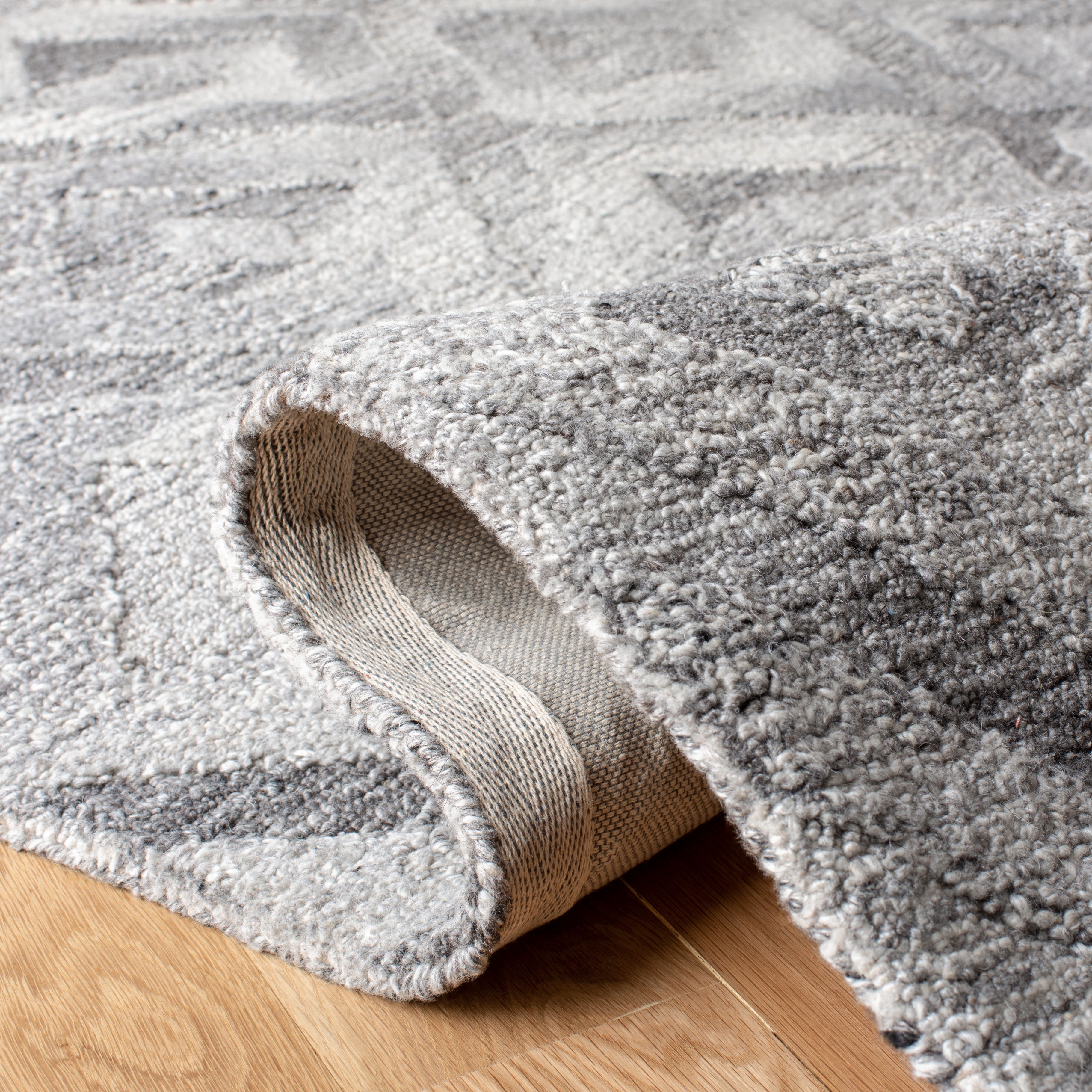 SAFAVIEH Abstract Moriah Geometric Runner Rug, Gray, 2'3" x 8'