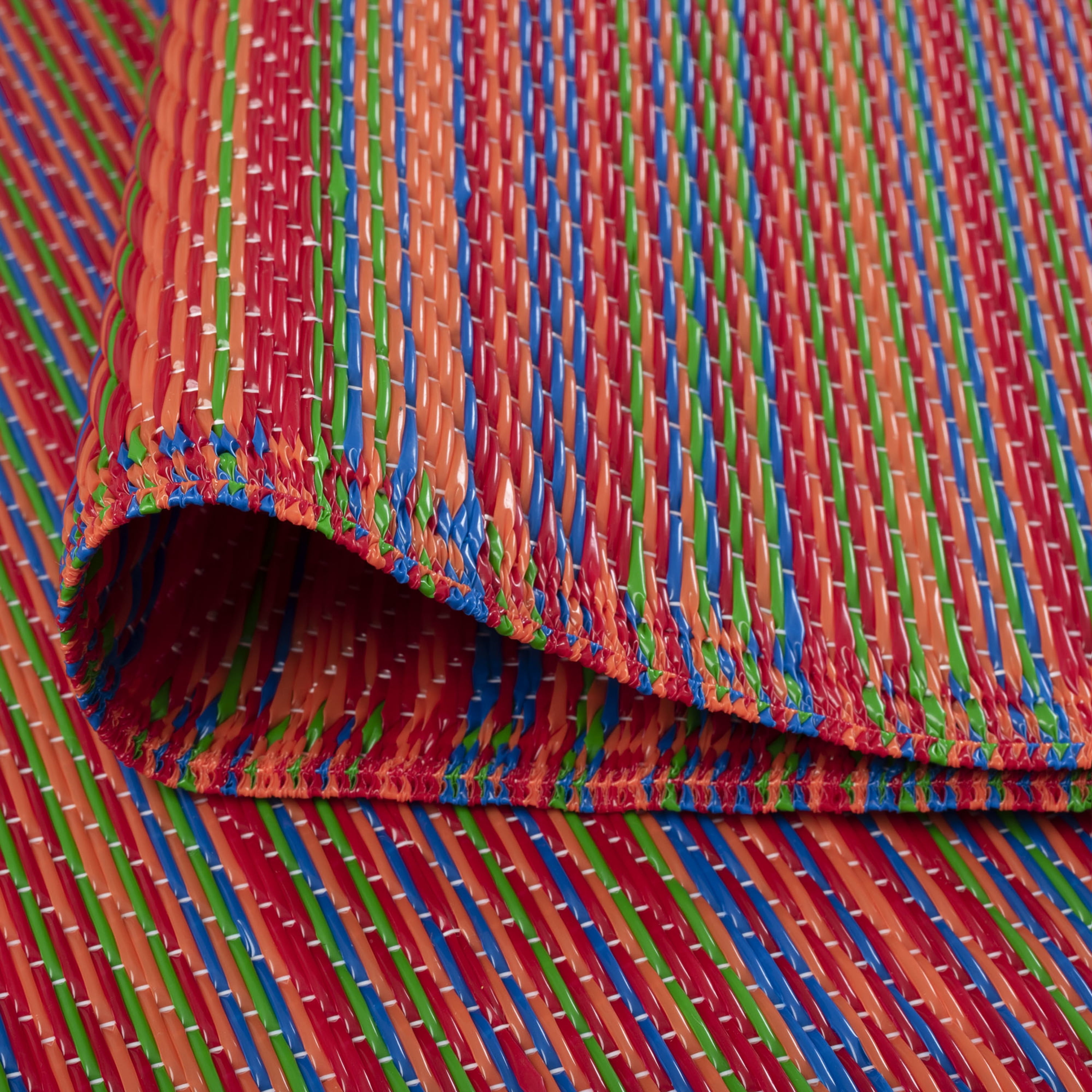5x7 Reversible Red and Orange Polypropylene Outdoor Stripe Area Rug