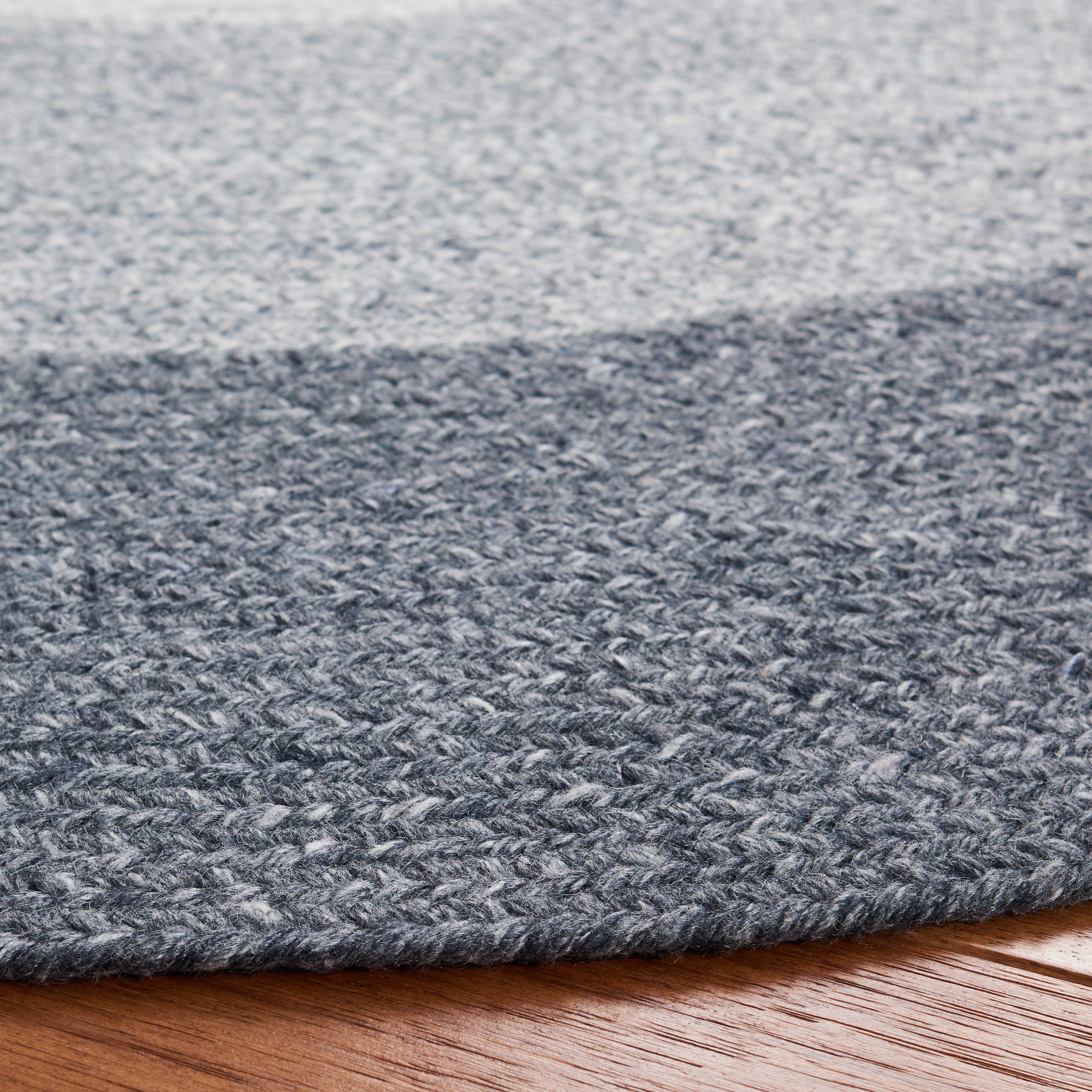 SAFAVIEH Braided Osmond Geometric Polyester Reversible Area Rug, Dark Gray/Ivory, 10' x 10' Round