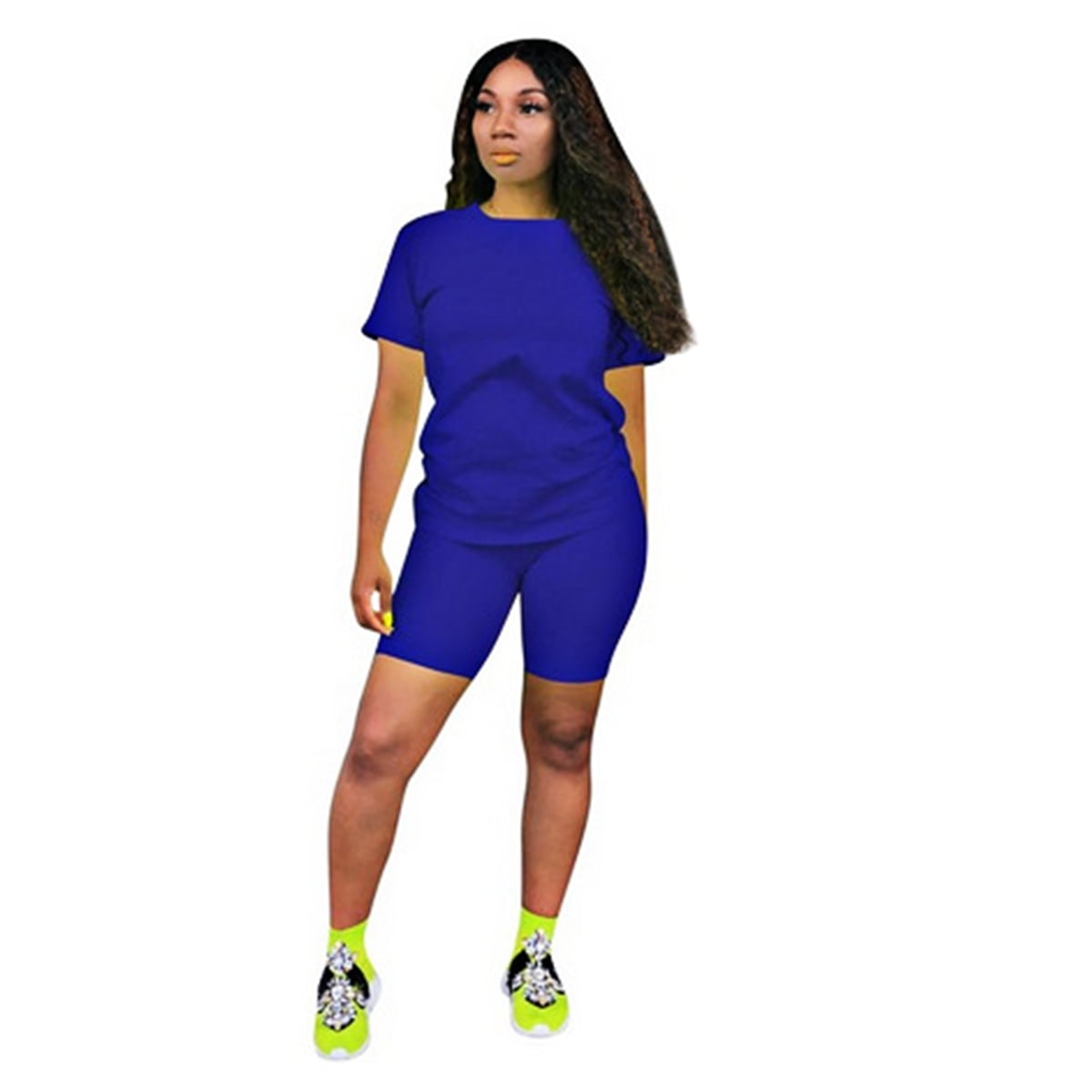 baggy shirt and leggings