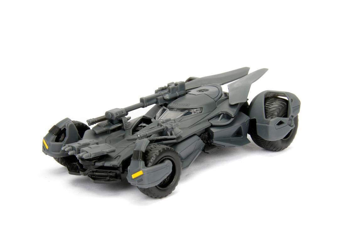 Justice League Batman Batmobile Tumbler 1:32 Jada Toys 99230