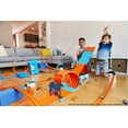 thumbnail image 6 of Hot Wheels Race Crate with 3 Stunts in 1 Set Portable Easy Storage Ages 6 to 10, 6 of 7