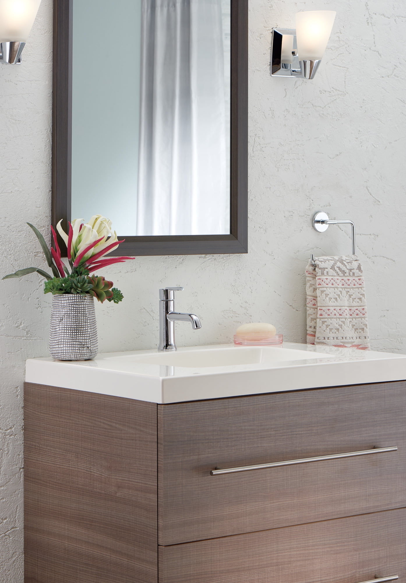 Delta Trinsic Single Handle Bathroom Faucet in Chrome 559LF-MPU