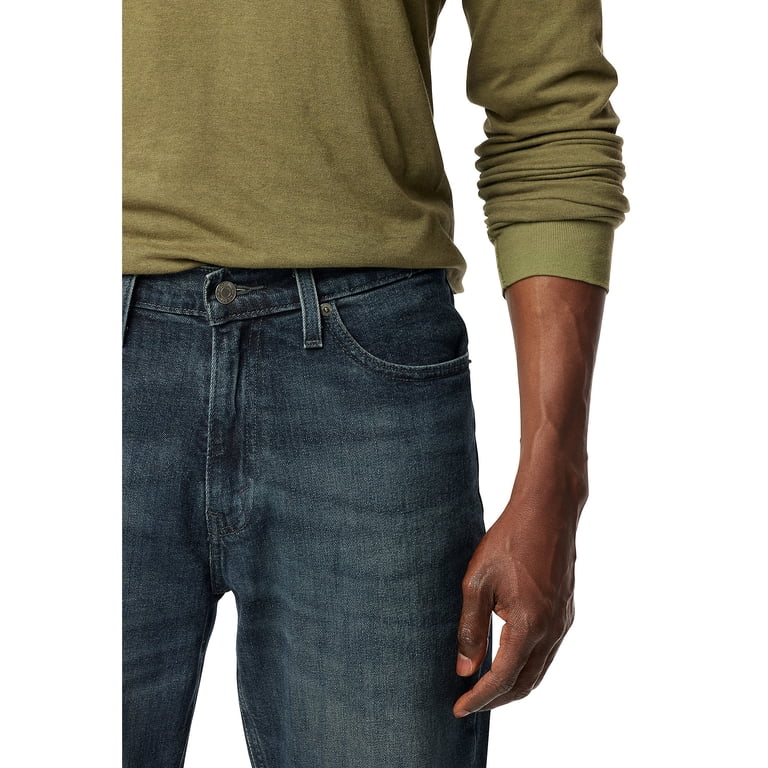Levi Strauss Signature Men's Athletic Fit Jeans photo 4