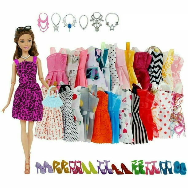How to Make Barbie Y2k Clothes  Diy barbie clothes, Barbie clothes  patterns, Sewing doll clothes
