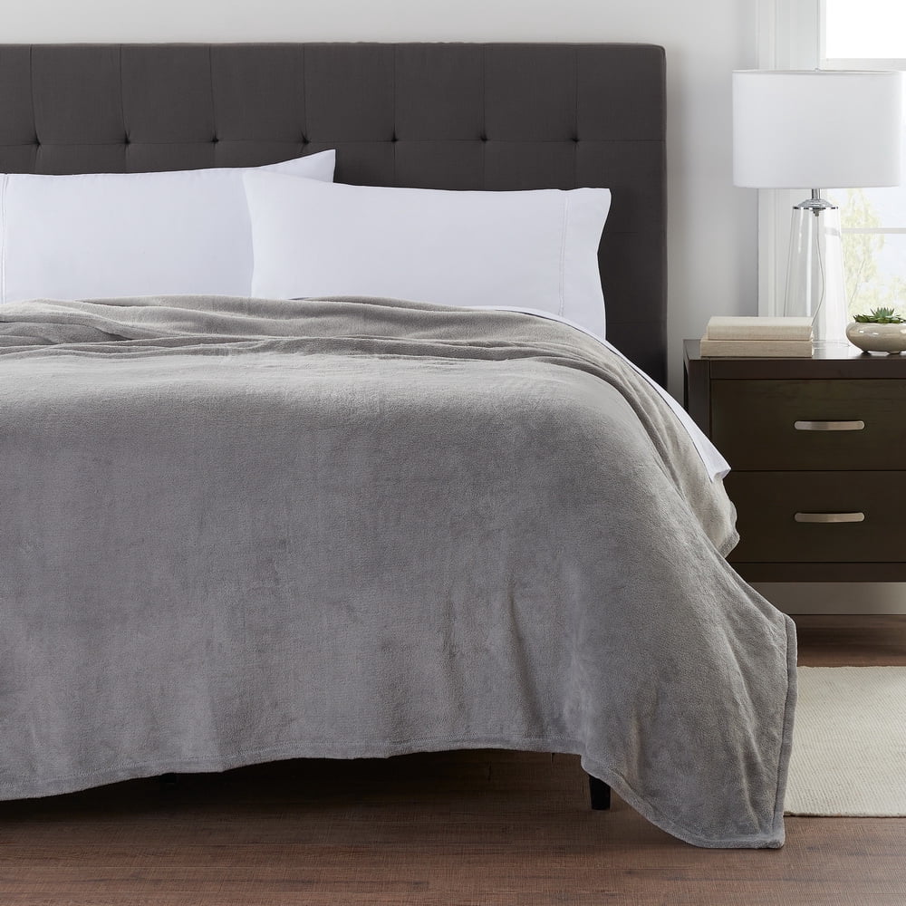 Mainstays Classic Gray Solid Polyester Plush Bed Blanket, Twin