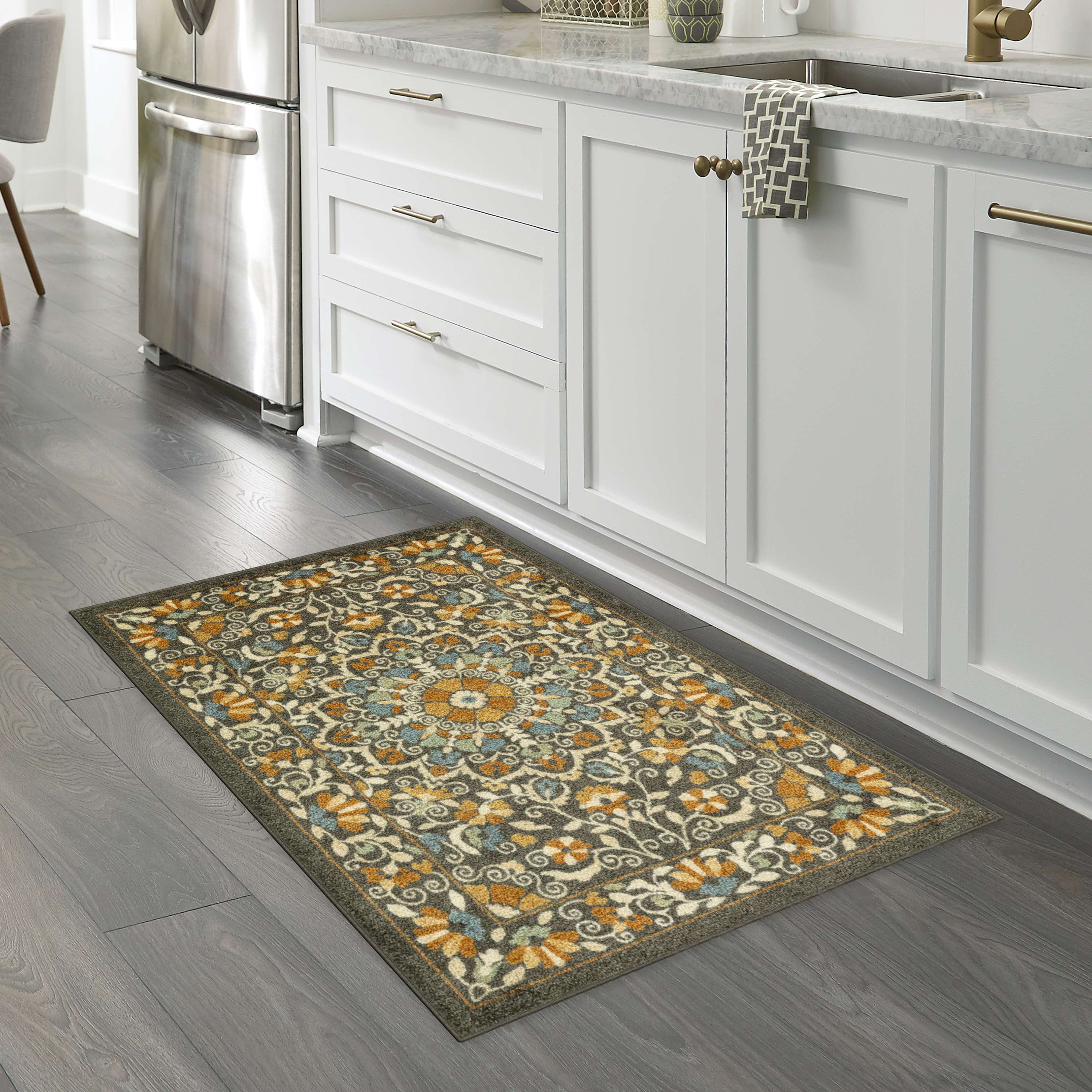 (2 pack) Mainstays Bright Persian Medallion Rust Multicolor Indoor Accent Rug, 2'6" x 3'10"