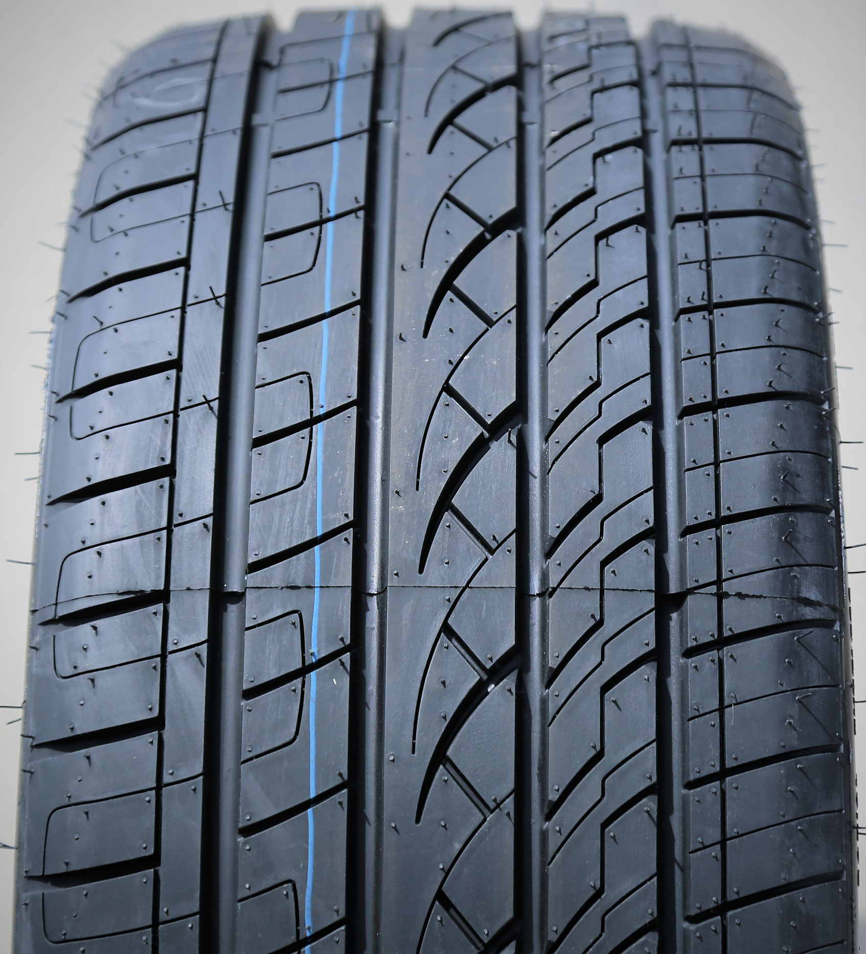 Durun M626 255/25ZR28 255/25R28 95W XL High Performance a/s All Season Tire