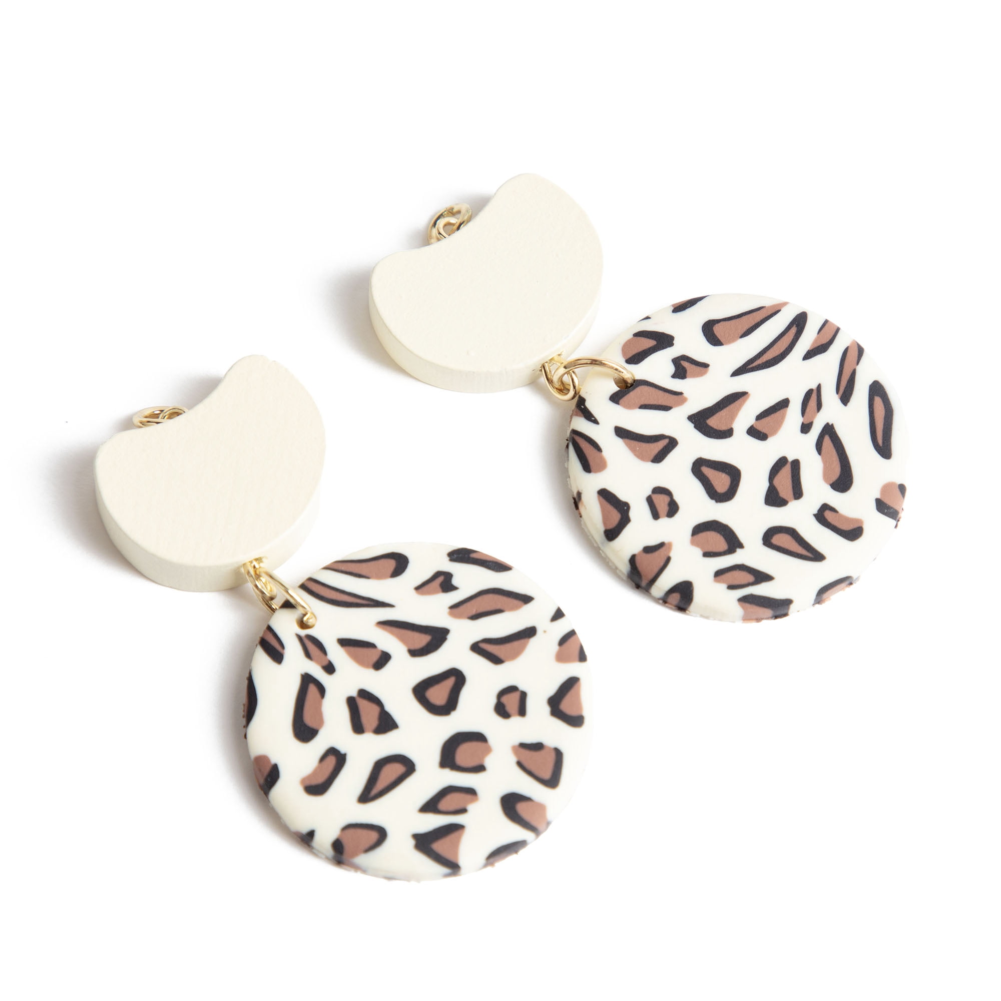 (2 pack) Cousin DIY Cheetah Print Jewelry Dangle Accents, Polymer Clay/Metal, 2 Piece Set, Unisex, Adults