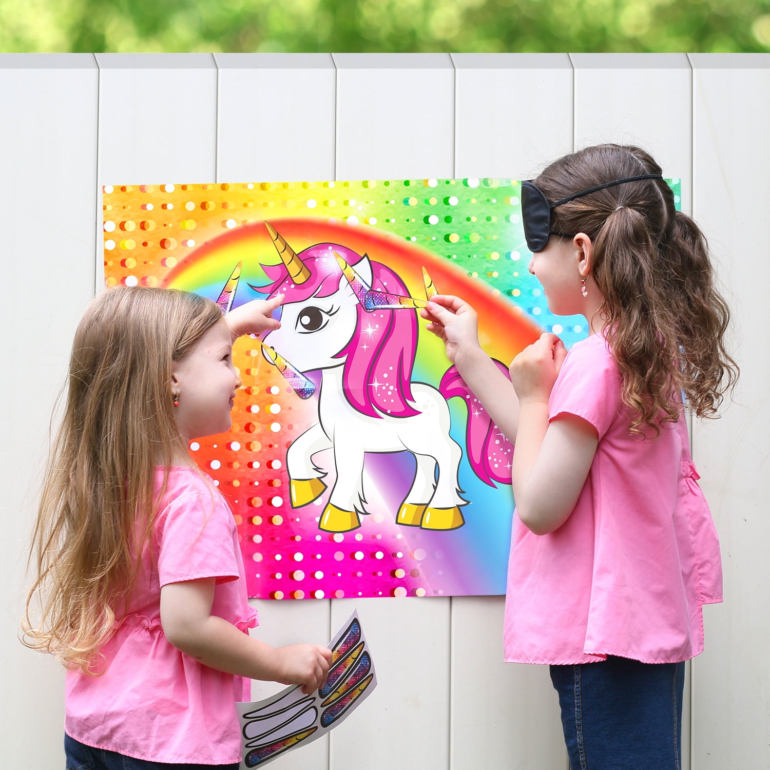 Pin The Horn On The Unicorn Party Favor Game For Kids Includes 24 Reusable Sticker Horns 2 Blindfolds 10 Adhesive Glue Dots Walmart Com Walmart Com