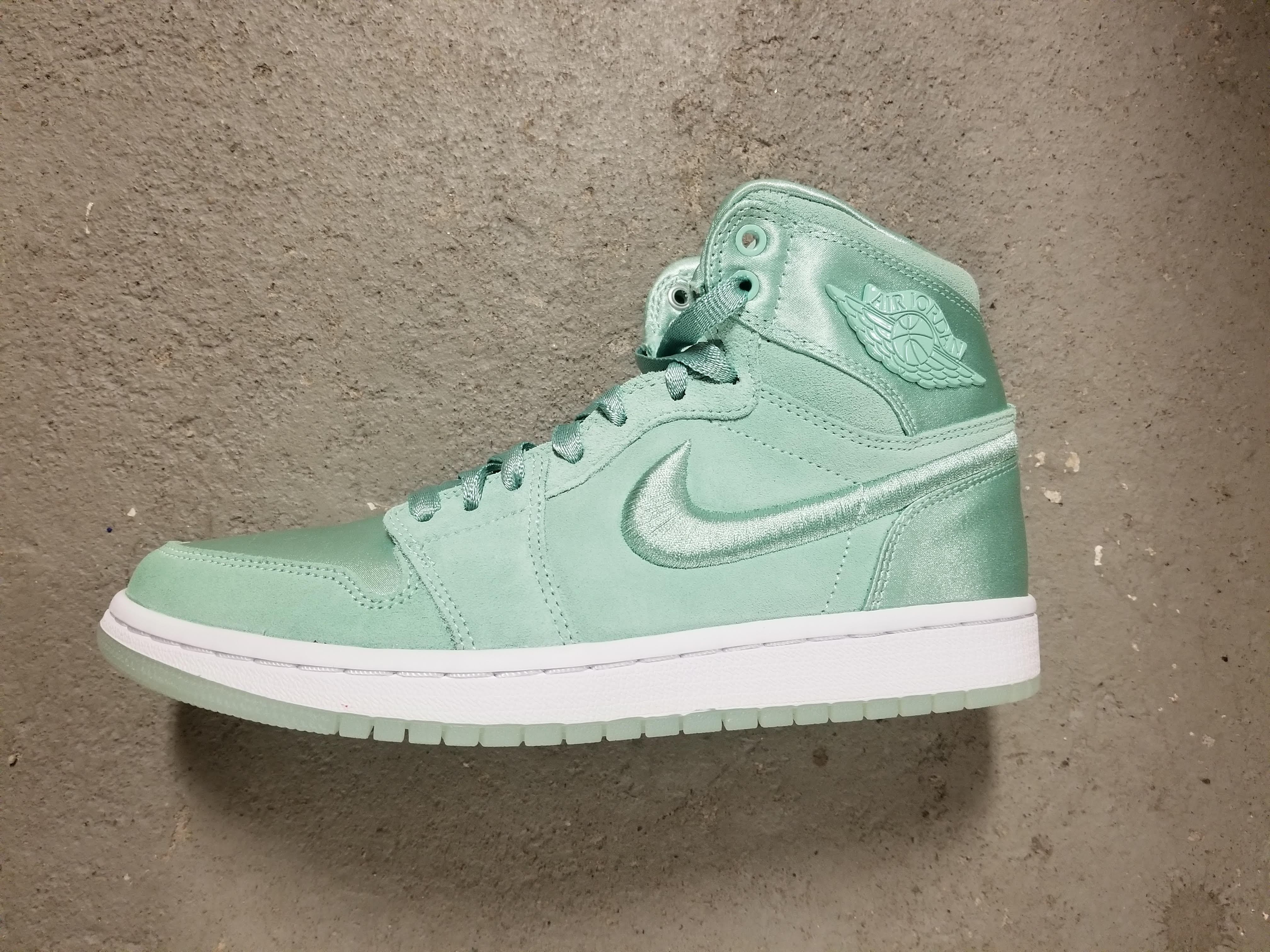 jordan 1 mint foam